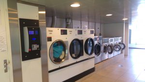 wasmachine betaal systeem QR online reserveren , contactloos betalen